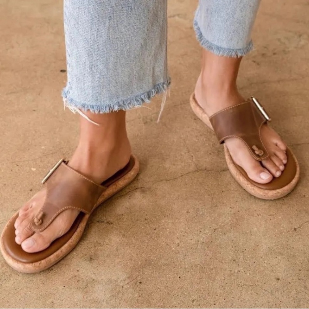 Kelsi Dagger Brown Sandals